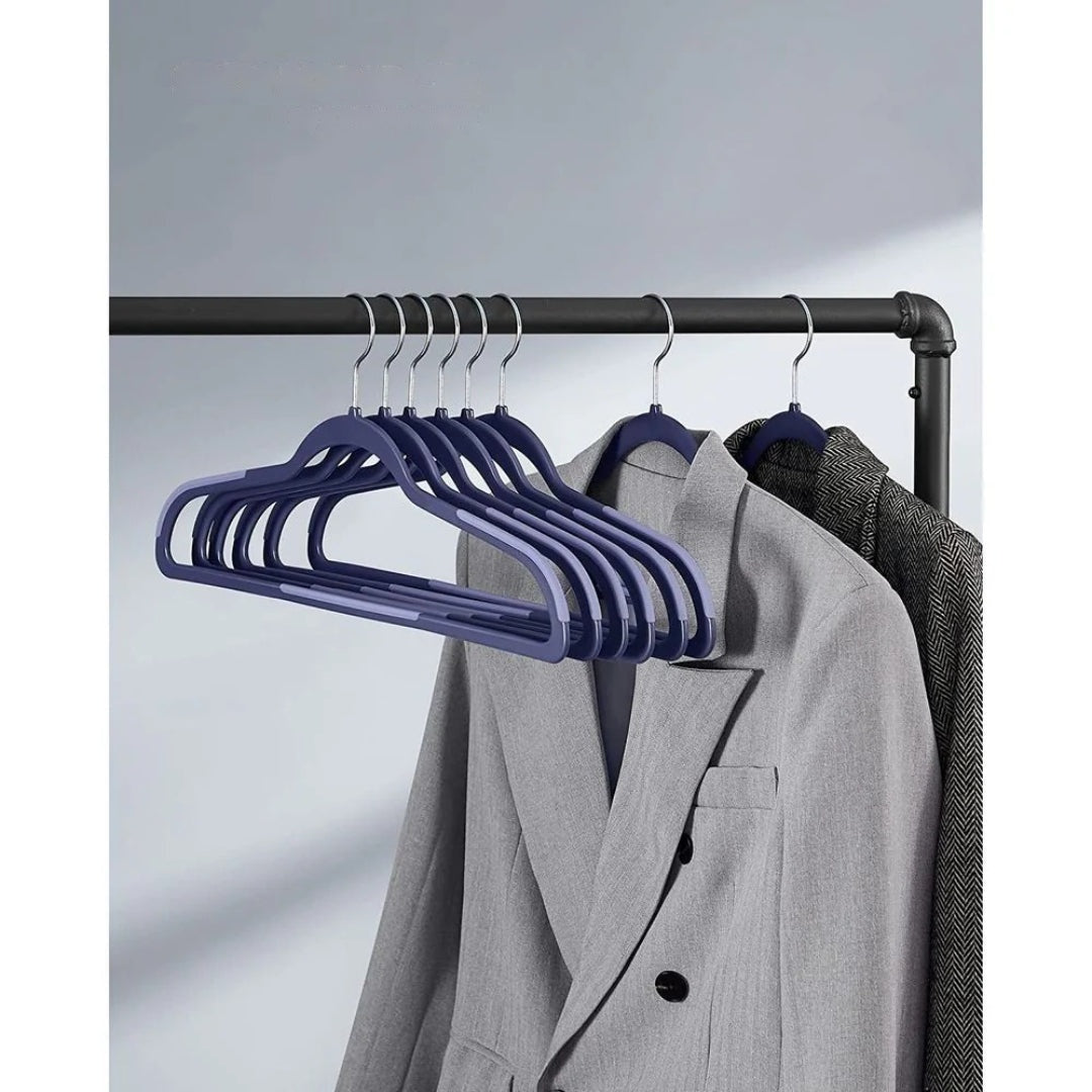 Plastic Coat Hangers Pack Of 50 – product view 18 | Amaraloft