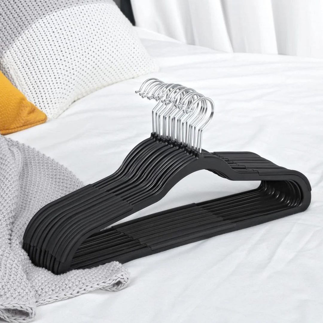 Plastic Coat Hangers Pack Of 50 – product view 26 | Amaraloft